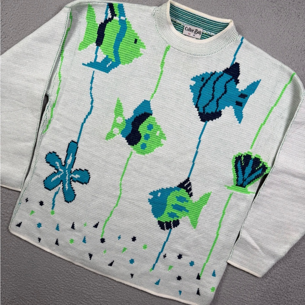 Vintage 90s fish animal nature knit sweater